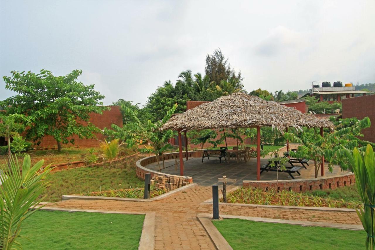 Palette Arthigamya Spa & Resort โกการ์นา ภายนอก รูปภาพ
